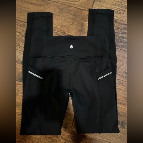 Like new Lululemon fast and free style - butt lifting reflective ￼ - Picture 3 of 5